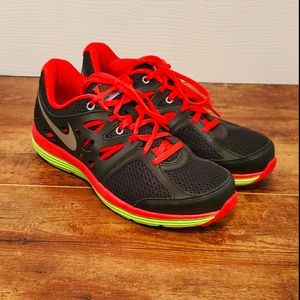 Size 8 Nike Dual Fushion Lite Running Shoes